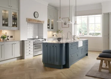 Wood-Shaker-Painted-Light-Grey-and-Oxford-Blue